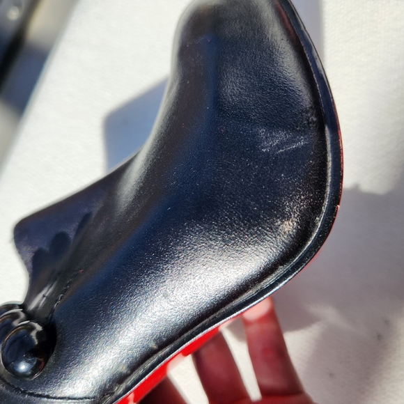 CHRISTIAN LOUBOUTIN 36.5 C'EST MOI BLACK LEATHER BUTTON ANKLE BOOTS - Picture 3 of 13